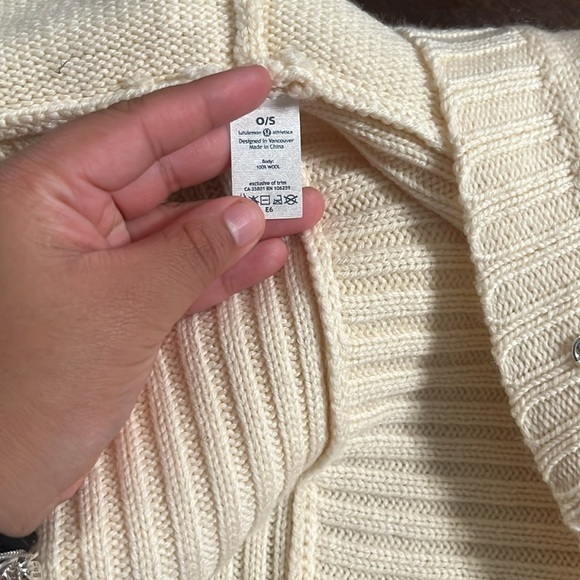 Lululemon Cream Knit Hooded Scarf - Picture 5 of 5